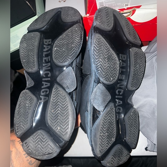 Balenciaga triple s clear sole sneakers - Picture 4 of 4